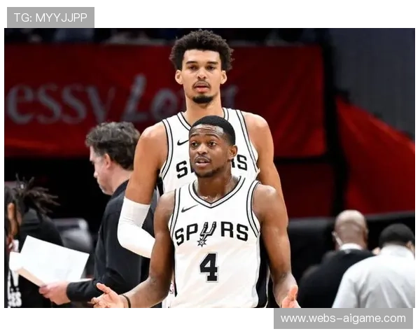 福克斯多特对位成焦点，马刺雷霆外线攻防博弈